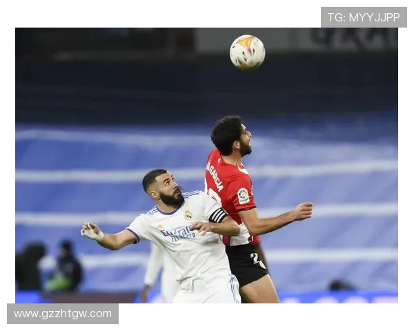 英超球星意甲老将建维罗纳毕巴